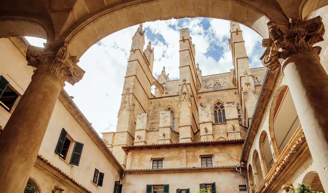 Palma de Mallorca: Old Town and Cathedral Tour - The cathedral museum stop: included time that adds weight to the visit