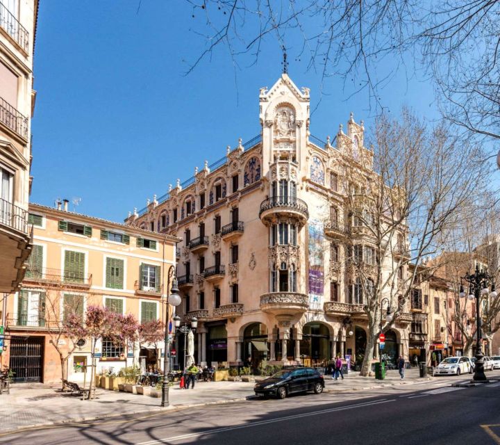 Palma de Mallorca: Old Town Guided Tour & Cathedral Visit - Free Time in Palma: Bay Views and the Stuff You’ll Actually Want to Do