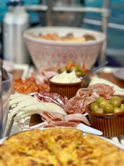 Palma de Mallorca: Sailing Boat Trip with Skipper & Tapas - Getting your bearings: safety briefing, first sail, and aperitif time