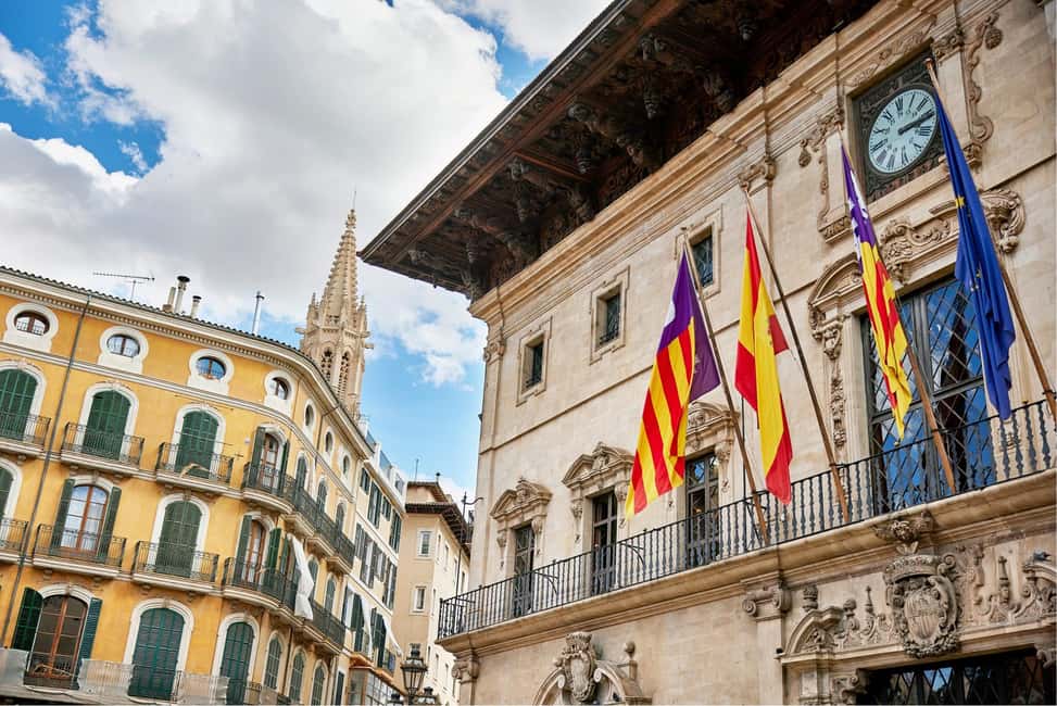Palma de Mallorca: Small-Group Tour & Fast-Track Cathedral - The finishing stretch near Plaça de la Drassana: a good place to keep exploring