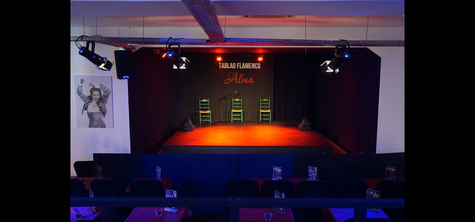 Palma: Flamenco Show at Tablao Flamenco Alma with Drink - Small tips that make a big difference