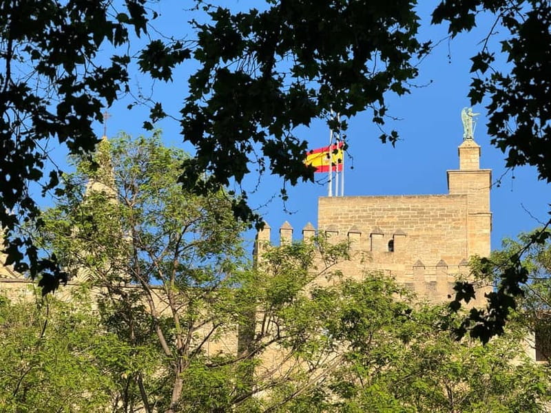 Palma in person and away from the crowds - Bellver Castle: a bigger view of Palma’s story