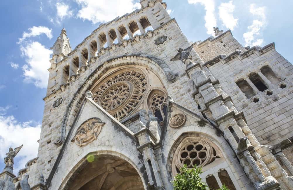 Palma: Mallorca Island Tour Via Boat, Train, and Bus - Sóller train: the 1912 wooden carriage experience