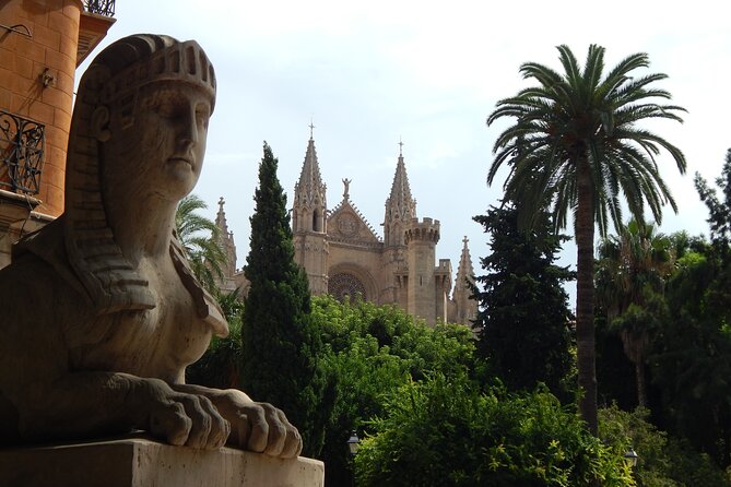 Palma Old Town & The Cathedral of Mallorca with Mallorcan pastry - Parc de la Mar: The Opening View That Puts the City in Order
