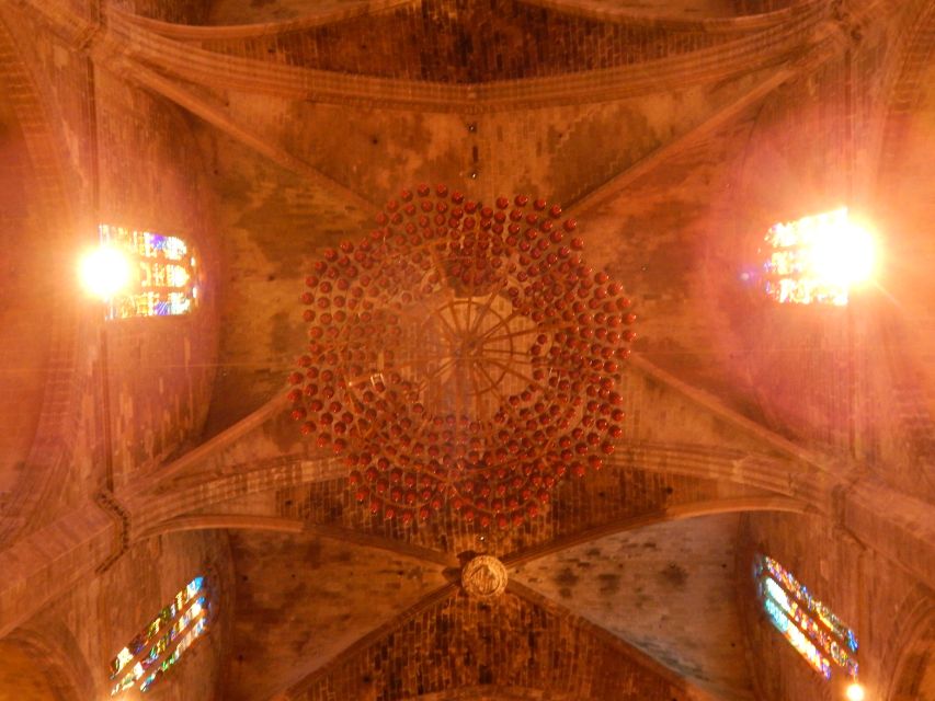 Palma: Old Town Walking Tour & Cathedral Skip-the-Line - Why skip-the-line matters more than you think