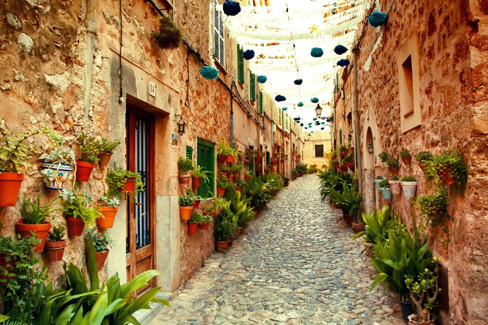 Palma: Tramuntana Full-Day Tour with Sóller Train and Lunch - Sóller Time: Modernist Streets and the Orange-Crème Ice Cream Stop