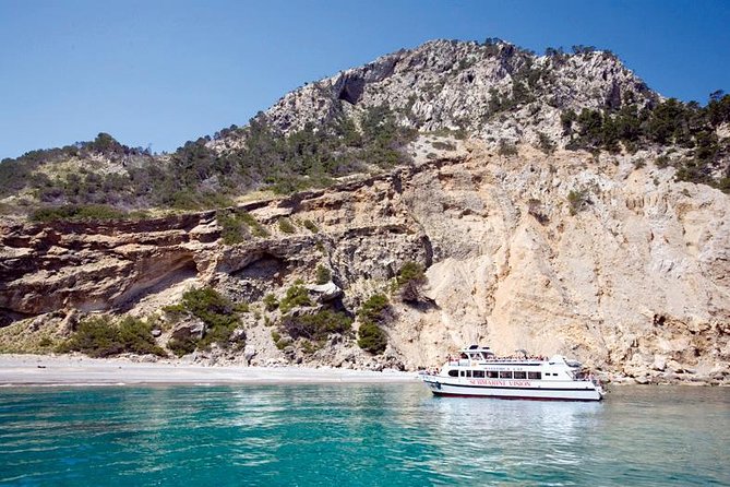 Panoramic Mallorca Boat Trip to Formentor Beach - What the boat ride feels like: comfort, toilets, and deck rules