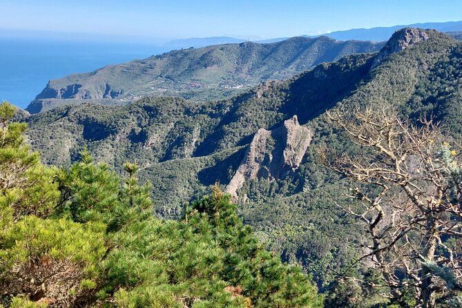Panoramic route across the Teno rural Park in Tenerife - Along the route: panoramic island views and rural village architecture