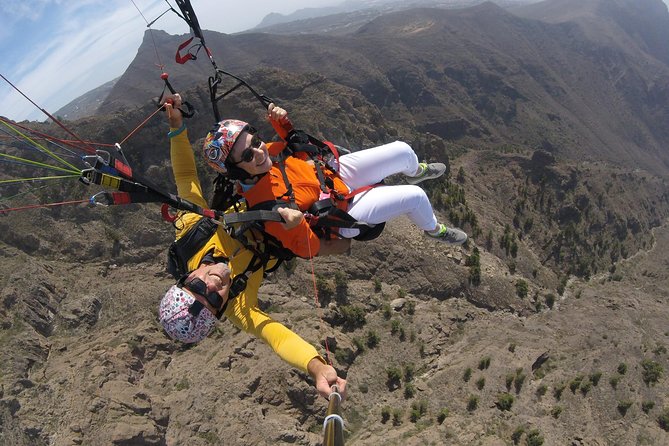 Paragliding Epic Experience in Tenerife with the Spanish Champion Team - The Flight Over Tenerife: Mountains, Beaches, and the Feel of Speed