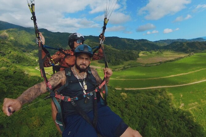 Paragliding Flight Las Terrazas 900 ft minimum guaranteed. - The ride to takeoff: why that short drive sets the tone