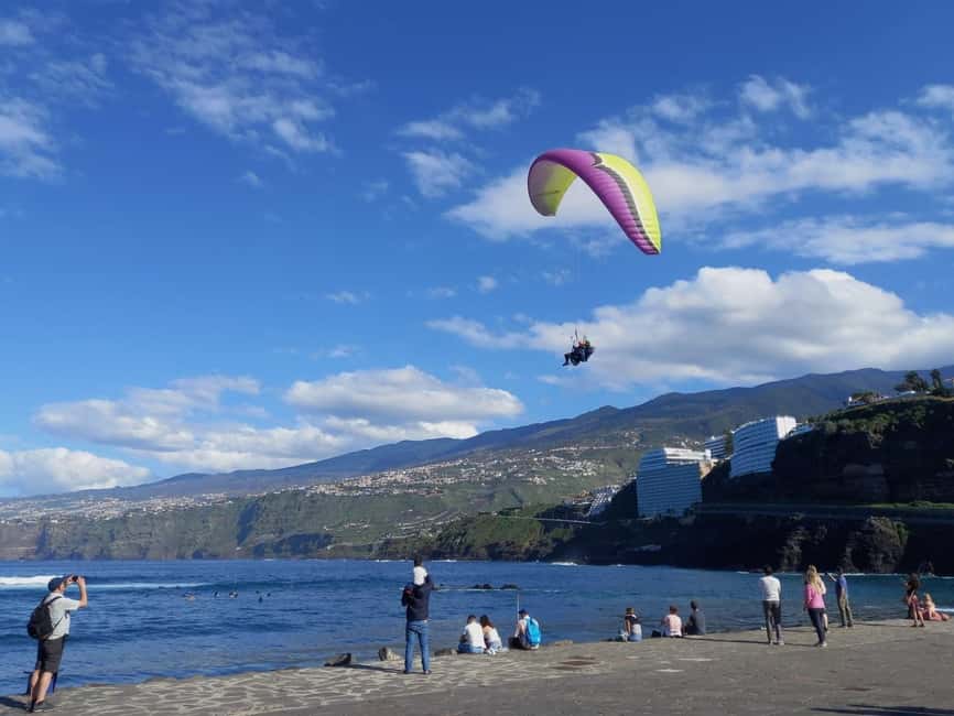 Paragliding in Puerto de la Cruz: start from 2200m high - The first seconds matter: tandem flying with a pilot who does the heavy lifting