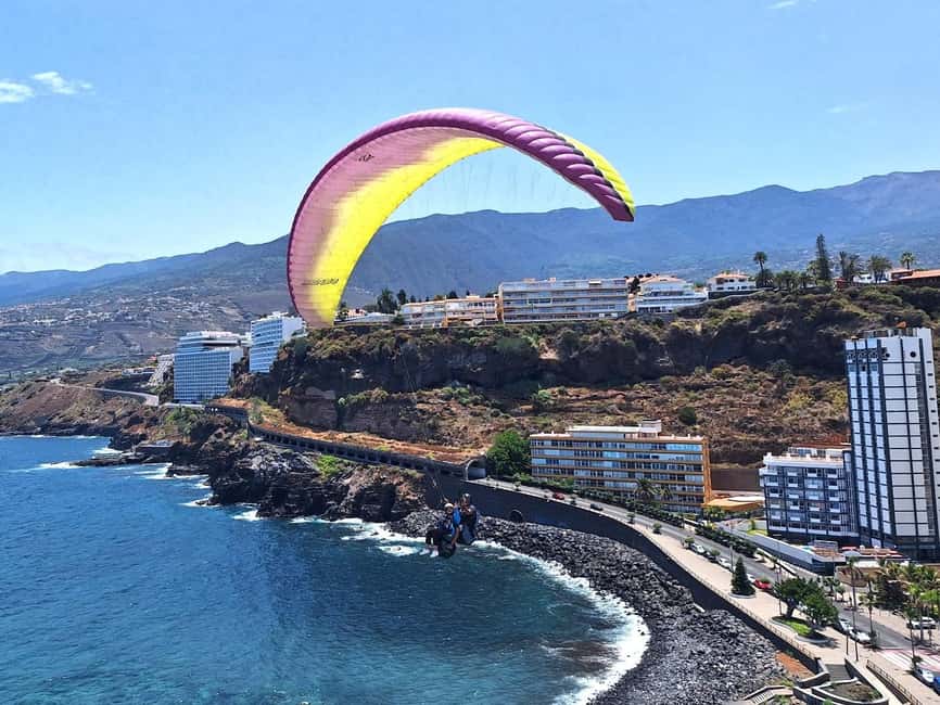Paragliding in Puerto de la Cruz: start from 2200m high - Teide-to-coast landing: beach touchdown and the drive back down