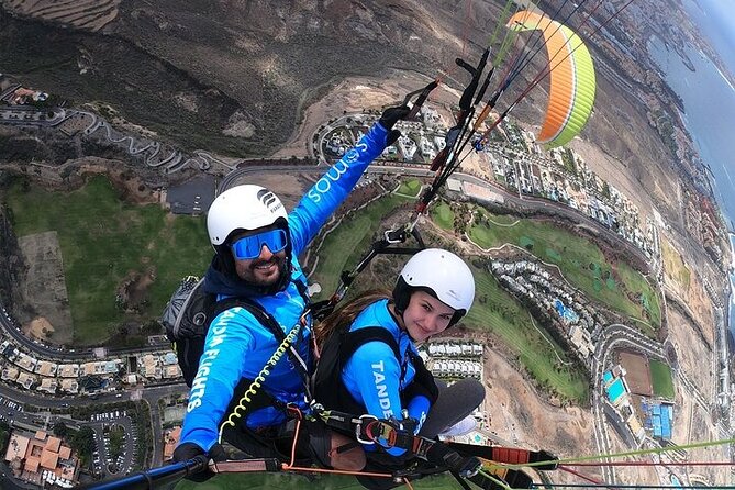 Paragliding Tandem Flight in Tenerife South ADRENALINE! - At the slope: equipment prep and the safety routine that actually helps