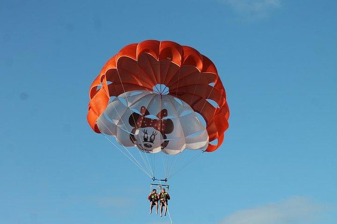 Parascending in Marina Rubicon - Why Playa Blanca’s Marina Rubicon is a great place for parascending