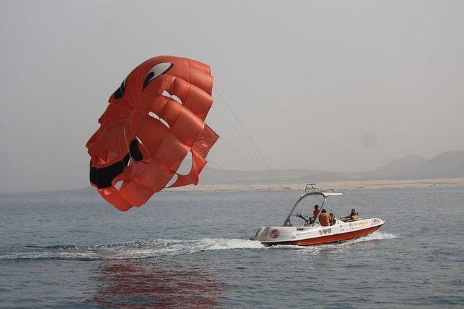 Parascending in Marina Rubicon - Safety, staff energy, and the small rules that keep it smooth