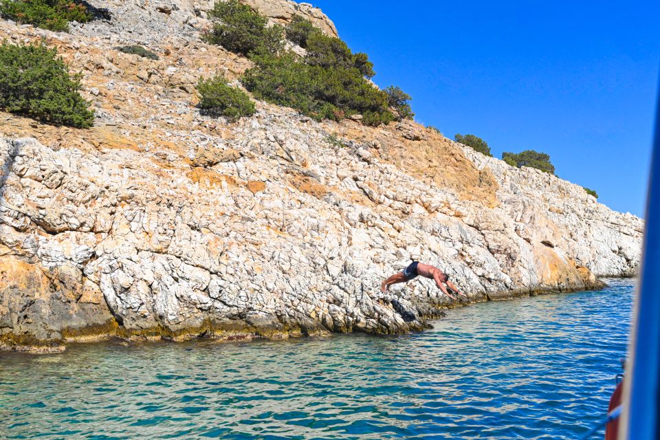 Paros: Iraklia, Schinoussa, & Naxos Sailing Tour with Lunch - Heraklia (Iraklia) and the Alimia bay swim with a WWII wreck