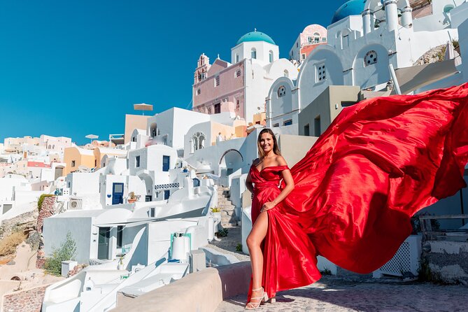 Photoshoot in Flying Dresses in Santorini - The photo numbers: what you actually get and how edits work