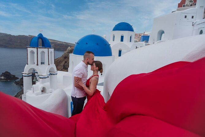 Photoshoot in Santorini Oia - Oia in 30 minutes: the smart way to buy yourself time