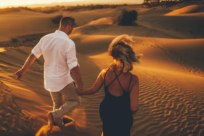 Photoshooting in the Maspalomas Dunes - Price and value: $168.95 per group for a private sunset session
