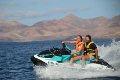 Playa Blanca: 40-Minute Jet Ski Excursion in Marina Rubicón - Your 40-Minute Route: Playa Blanca, Papagayo Beaches, and Pechiguera