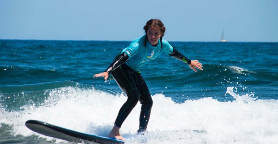 Playa del Inglés surf lessons - From pickup to board time: what happens before you hit the waves