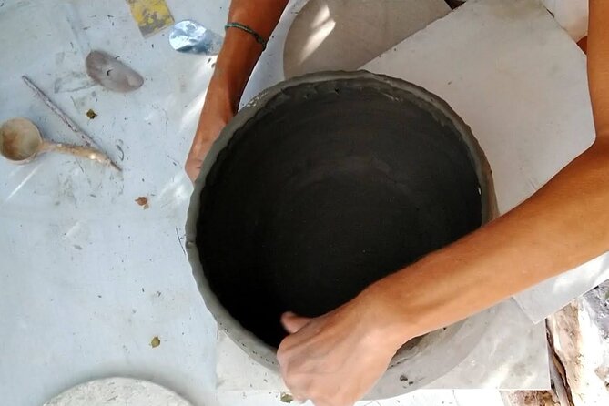 Playing and Creating with Clay 3 Hours Pottery Class - Finding Pounta, then getting clay under your nails