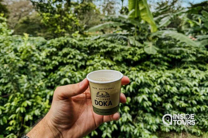 Poás Volcano and Coffee Tour with Tasting and La Paz Falls - La Paz Waterfall near Vara Blanca: short stop, good photos