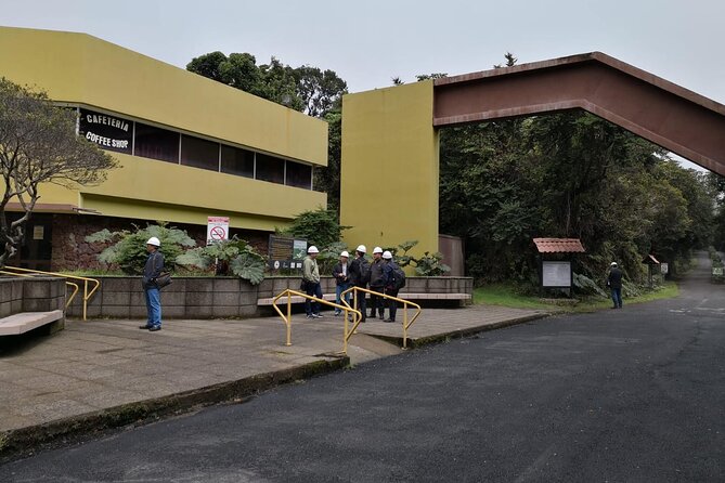 Poas Volcano + Coffee tour + Waterfall tour day from San Jose - Where the Waterfall Fits (and When It Can Slip)