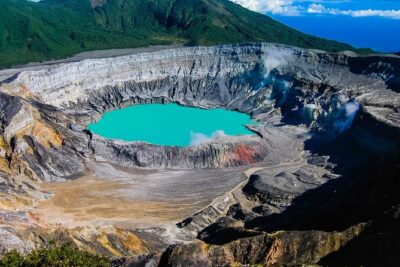 Poas Volcano National Park Half Day tour from San Jose - Getting there early: the 6:00am start and the real weather game