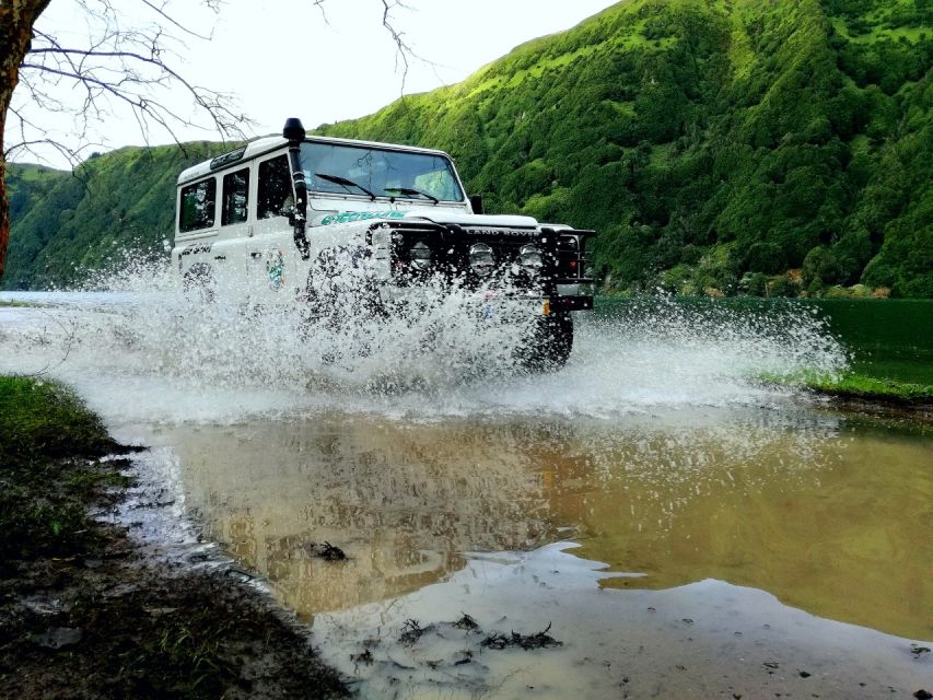 Ponta Delgada: Full-Day Sete Cidades 4X4 Tour with Lunch - Sete Cidades and Lagoa do Fogo: what you’re really buying