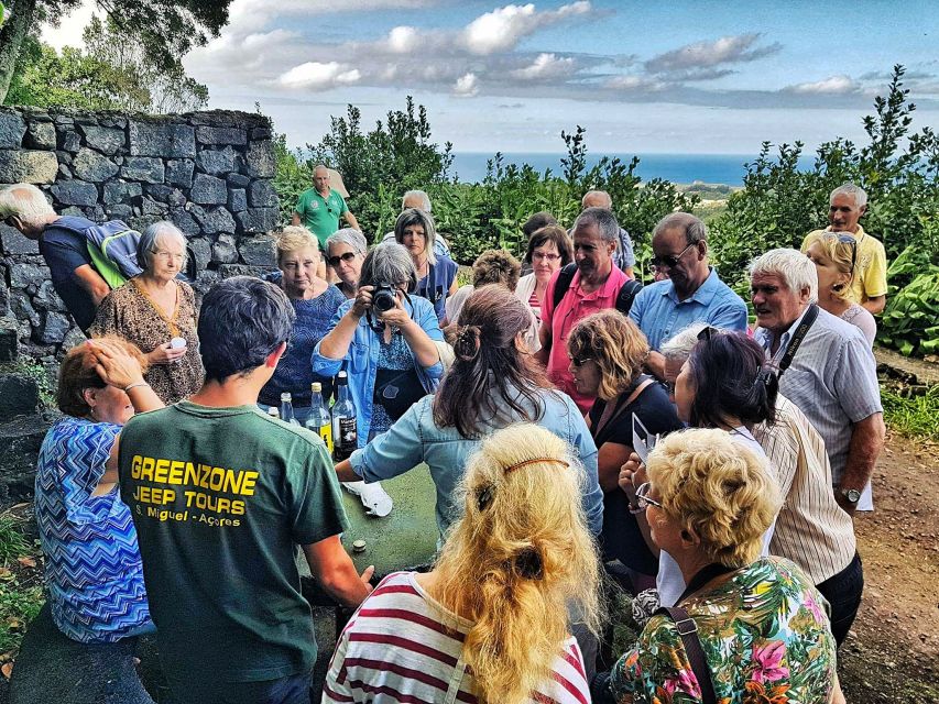 Ponta Delgada: Full-Day Sete Cidades 4X4 Tour with Lunch - Lagoa do Fogo, or Fire Lake: why that crater lake hits different
