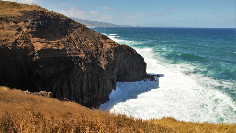 Ponta Delgada: Hidden Gems of São Miguel Full-Day Van Tour - Guides Make the Difference: Stories, Flexibility, and Pacing