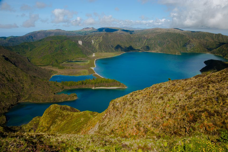 Ponta Delgada: Private Full or Half-Day 4x4 São Miguel Tour - Lagoa do Fogo: the big-lake stop when you want something dramatic