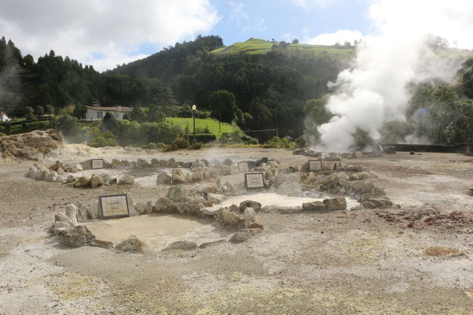 Ponta Delgada: Private Full or Half-Day 4x4 São Miguel Tour - Lunch, food stops, and how to handle the no-lunch rule