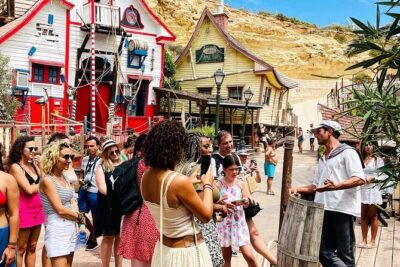 Popeye Village Film Set - The English guided tour: how the film-set walkthrough works