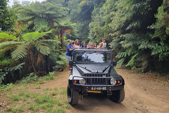 Private 4x4 Jeep Full Day Porto Moniz or Santana - Guide and pacing: how the day stays fun instead of chaotic