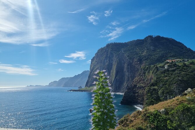 Private 4x4 Jeep Full Day Porto Moniz or Santana - West route: Ribeira Brava to Porto Moniz, with black sand and cliff views