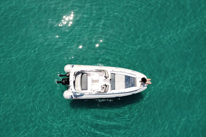 Private 7m 250hp speed boat tour Shipwreck Blue caves up to 8pax - Price and Value: $722.87 Per Group for a Boat Day