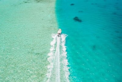 Private Boat Rental on Cap Camarat 17ft - The Jeanneau Cap Camarat 17ft: comfort, shade, and easy water access