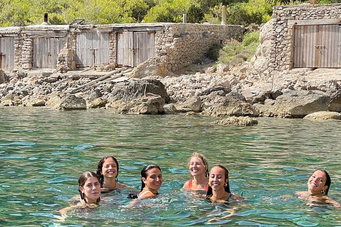 Private boat rental with snorkel in San Antonio, Ibiza - Getting the most from the water with Xavier (Xavi) at the helm