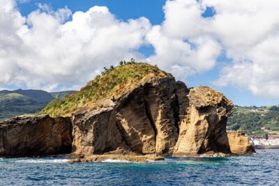 Private boat tour of the islets in Vila Franca do Campo - The Islet Walk: Volcanic Geology and Life Around the Island