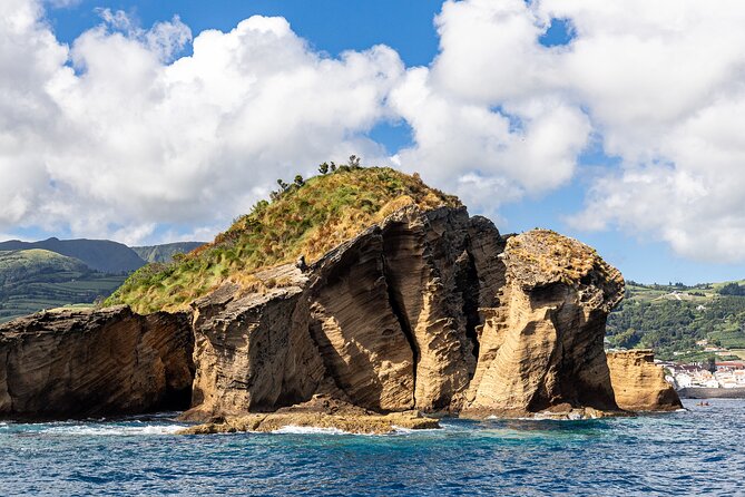 Private boat tour of the islets in Vila Franca do Campo - The Islet Walk: Volcanic Geology and Life Around the Island