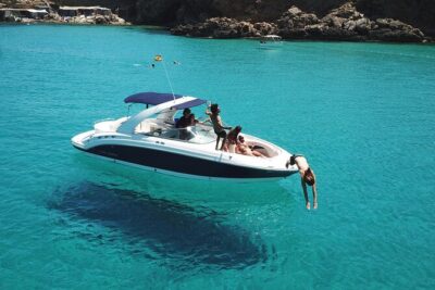 Private Boat Trip 3.5 hours from Sant Antoni de Portmany - Meet the boat: Chaparral 276 SSX comfort for real sea time