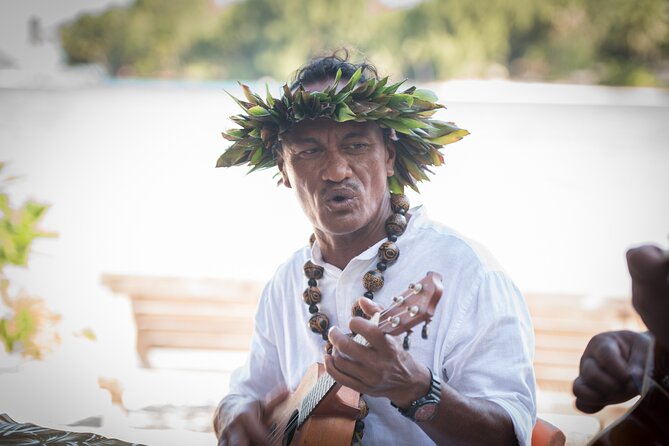 Private Bora Bora Lagoon & Water Lunch Experience - Captain names you might hear and how to work with your guide