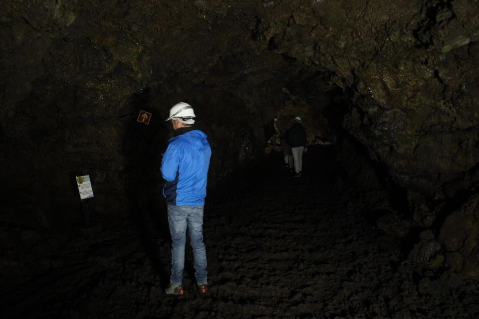Private Caves tour with a Geologist - Why Terceira’s caves are worth extra brainpower