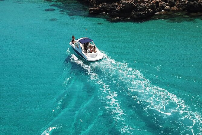 Private Charter 30ft Sports Yacht - Guide energy: Abel’s impact on the vibe