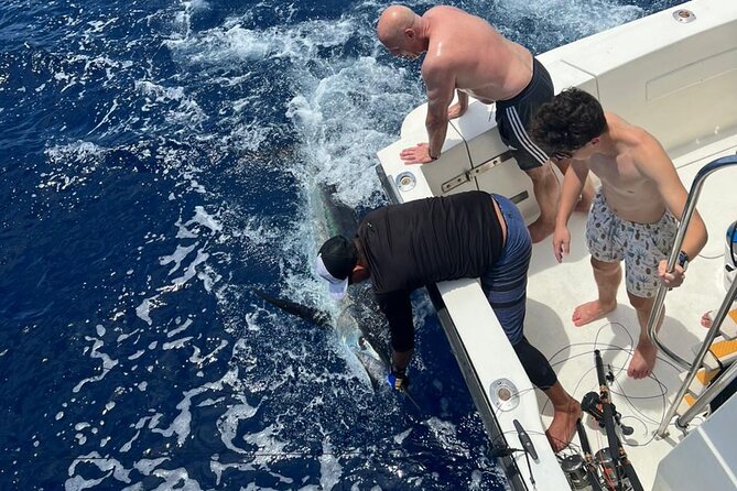 Private Charter Fishing in Tamarindo - What’s included (and how that changes the value)