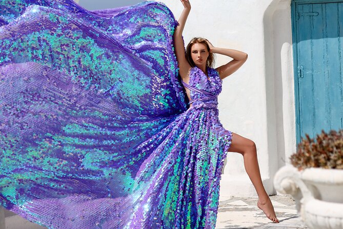 Private Flying Dress Photoshoot in Mikonos - How the flying dress setup keeps you comfortable (and photogenic)