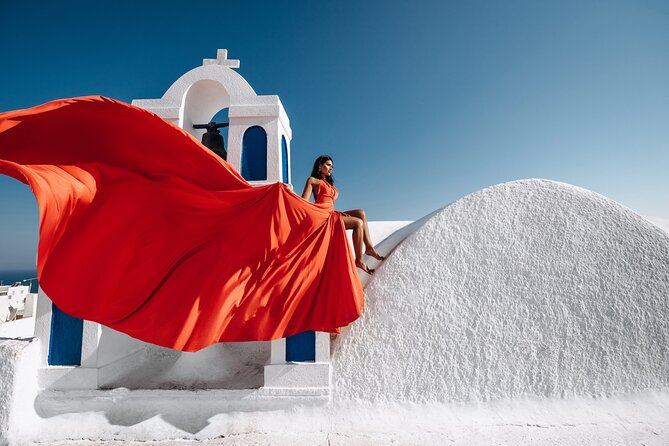 Private Flying Dress Photoshoot in Santorini - Meeting Point and Pickup Options Without the Stress