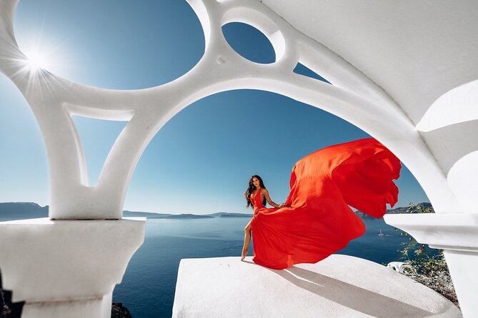 Private Flying Dress Photoshoot in Santorini - Photo Set and Editing Timeline (Clear, Not Vague)